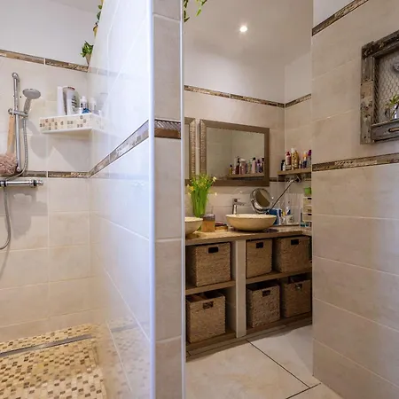 Crystal A Haven Of Luxury And Serenity Cers