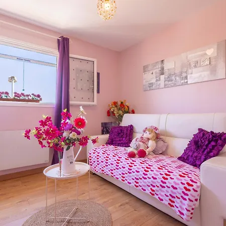 Crystal A Haven Of Luxury And Serenity Cers
